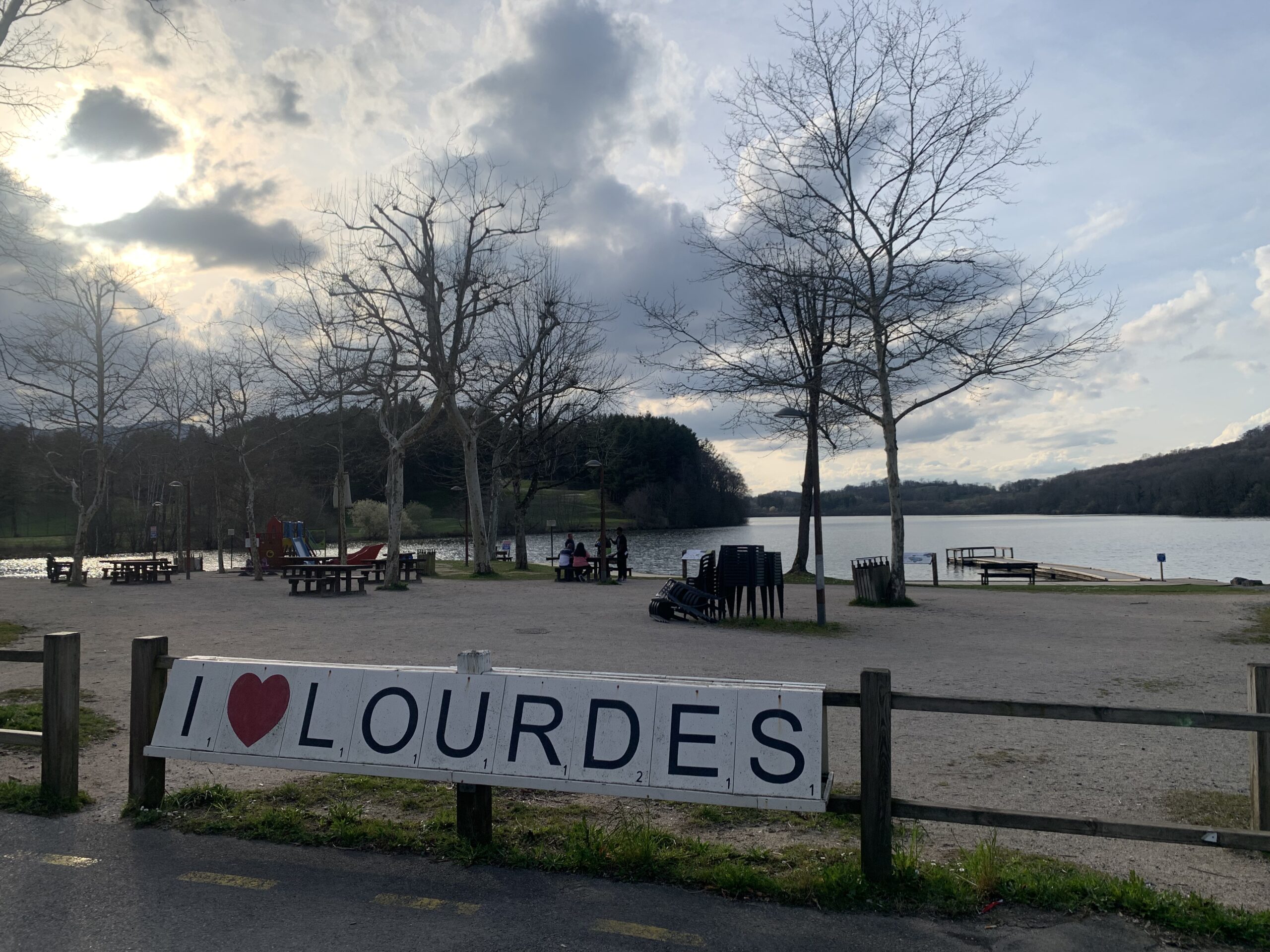 Tour du lac de Lourdes balade famille